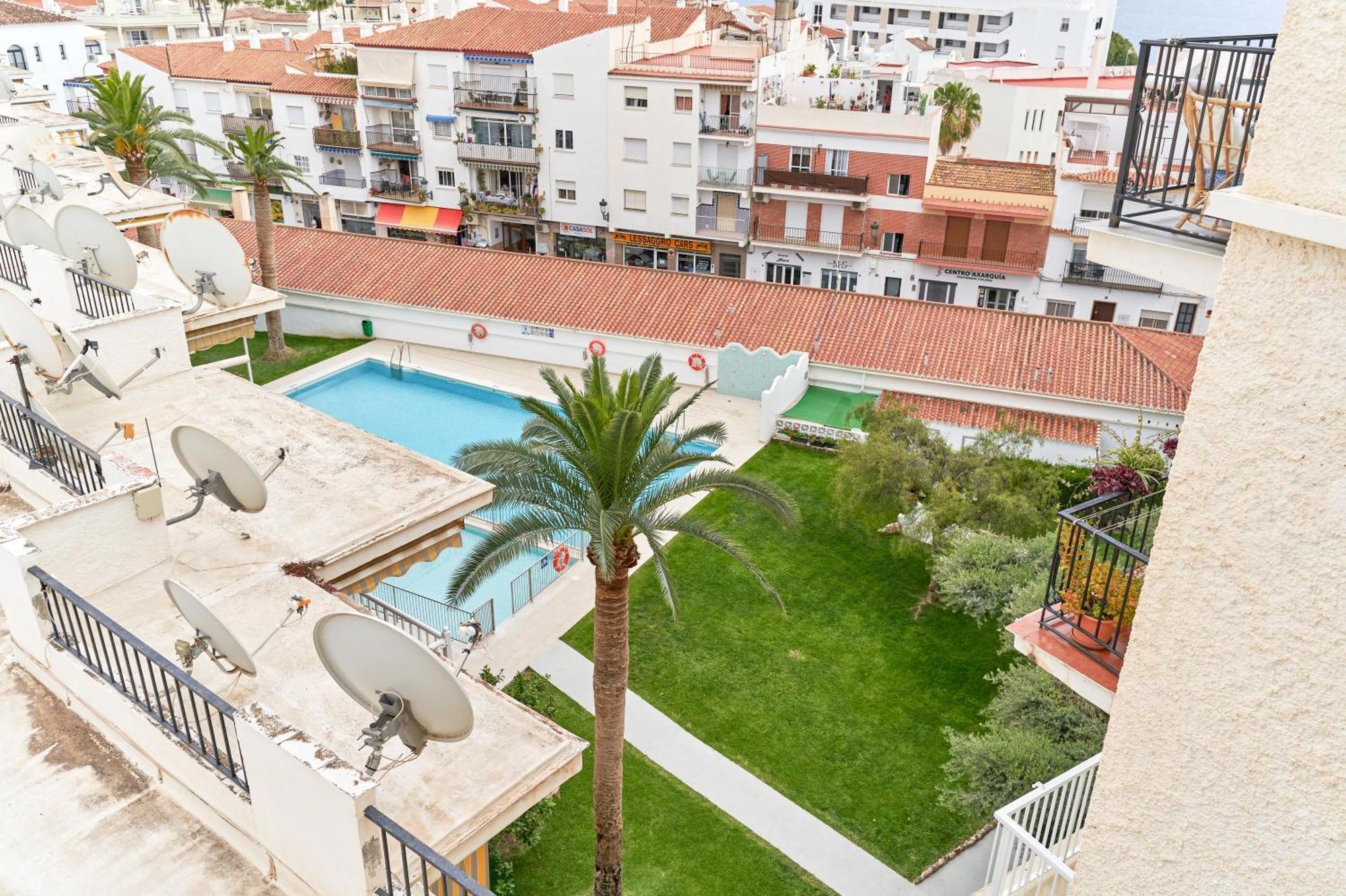 1 Bed Apartment With Sea View Nerja Extérieur photo